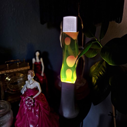 World gadgets green yellow - world, of
