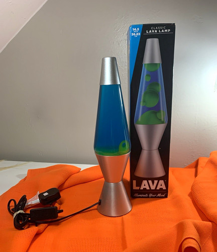 Moving wax lava lamp - ,, green